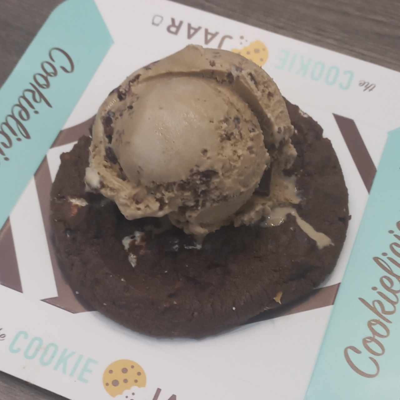 Galleta Smore's con helado de café