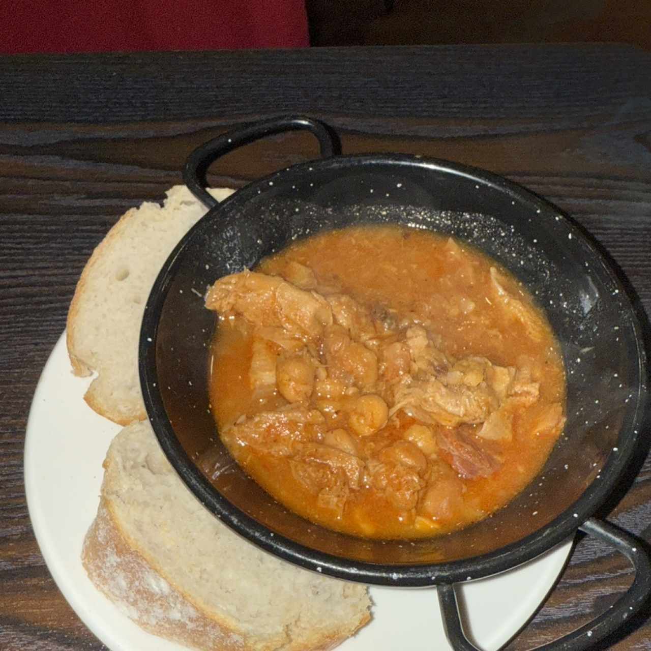 Callos con garbanzos 