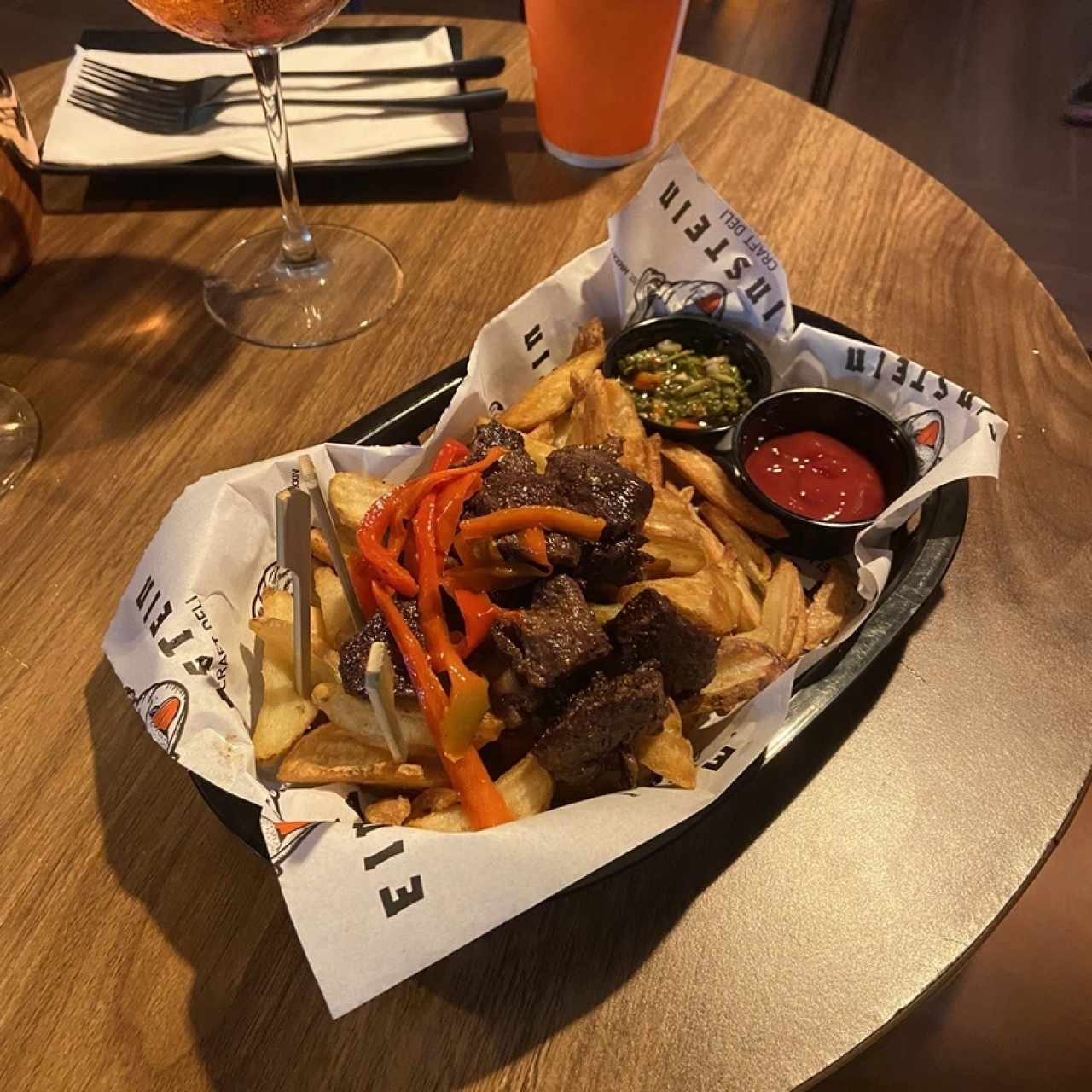 Entraña con papas 