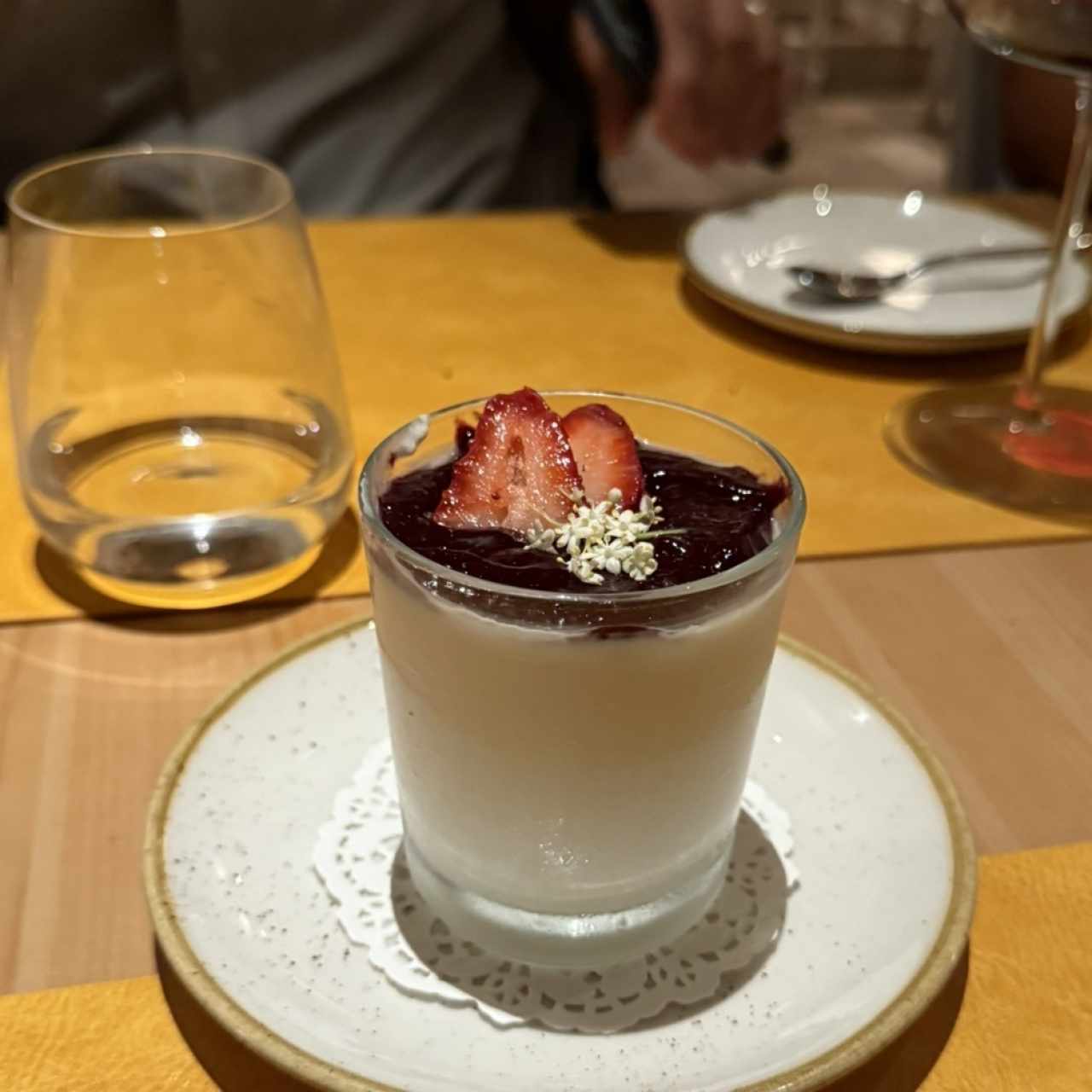 PANNA COTTA AI FRUTTI ROSSI