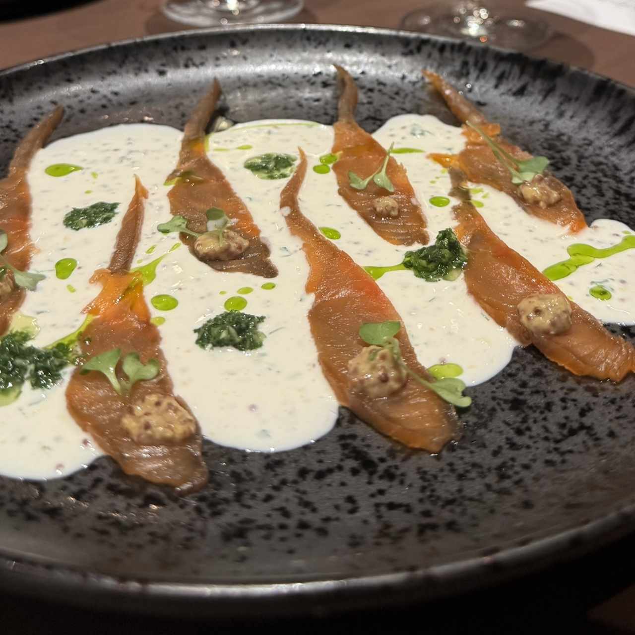 Salmón gravlax