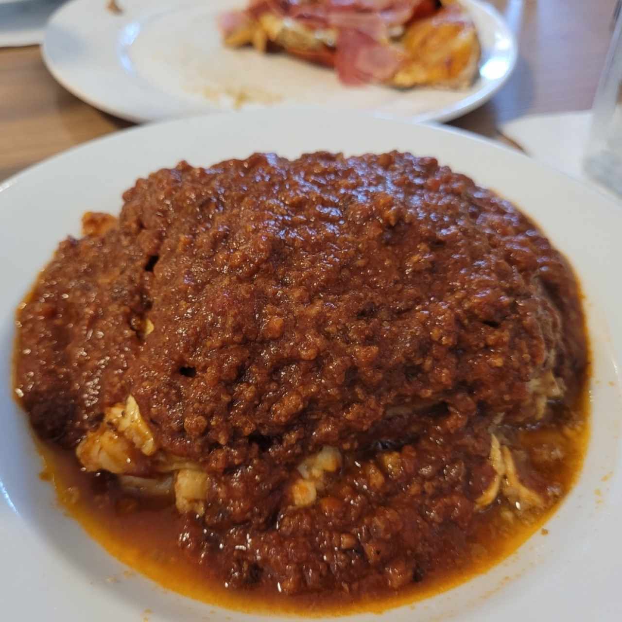 LASAGNA DE CARNE BOLOGNESA