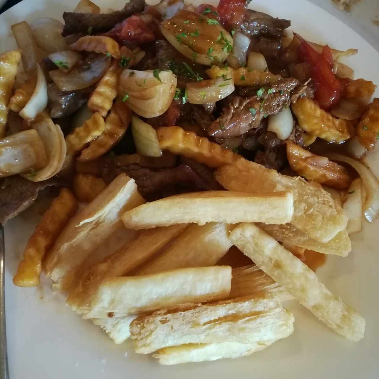 lomo saltado