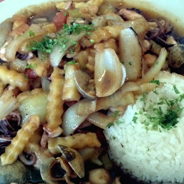 Saltado de Mariscos