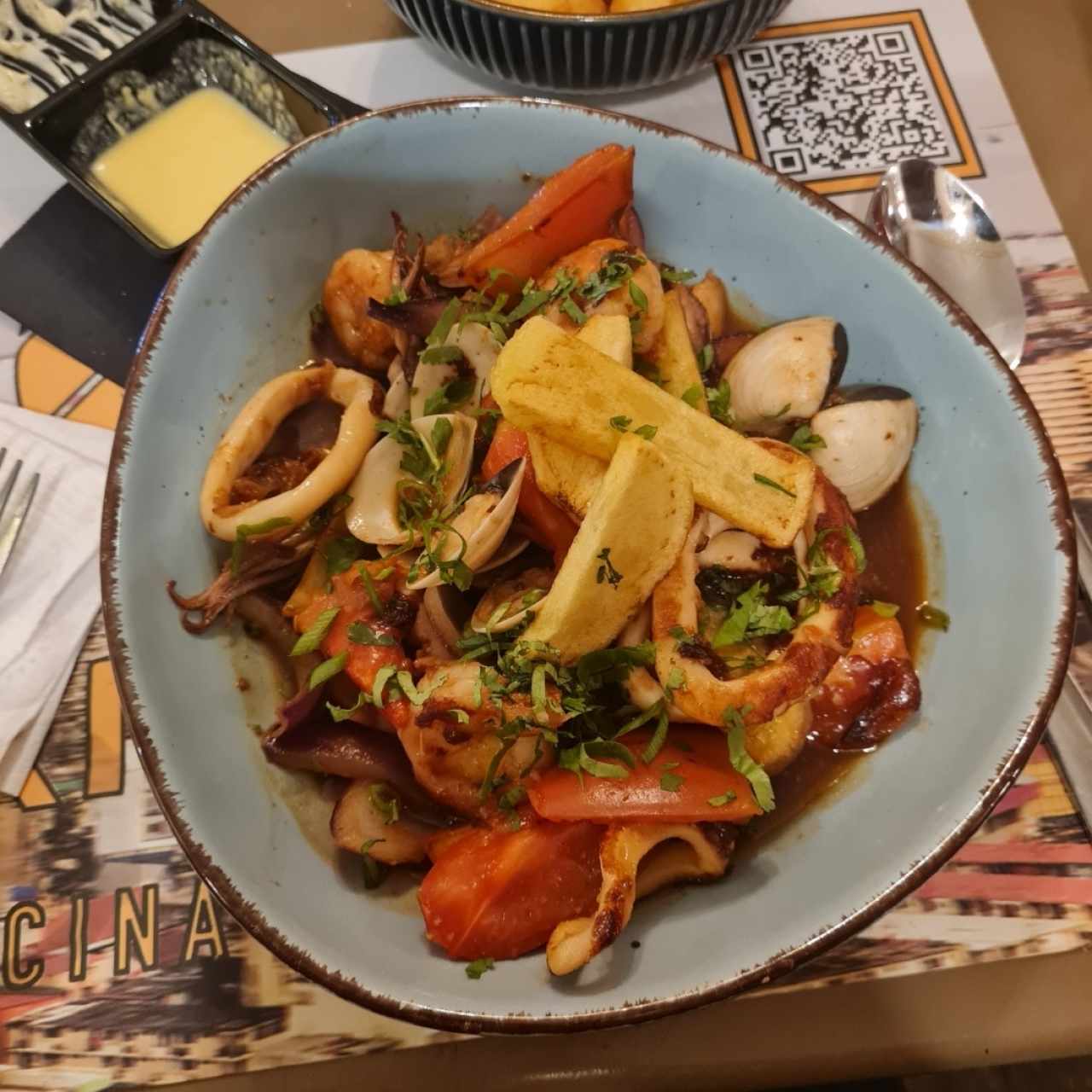 salteado de mariscos