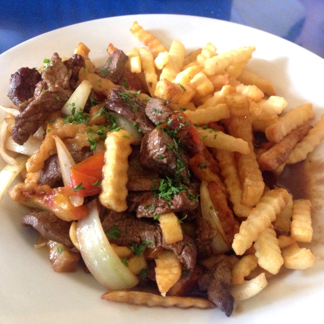 Lomo saltado