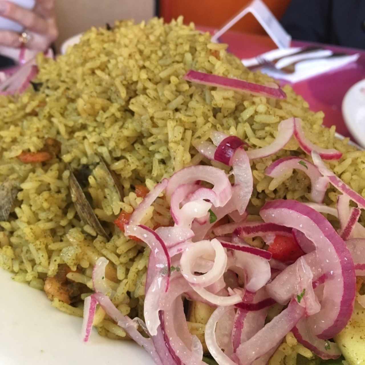 Arroz verde con mariscos