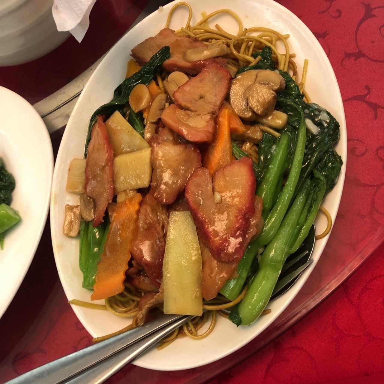 Chow mein de puerco