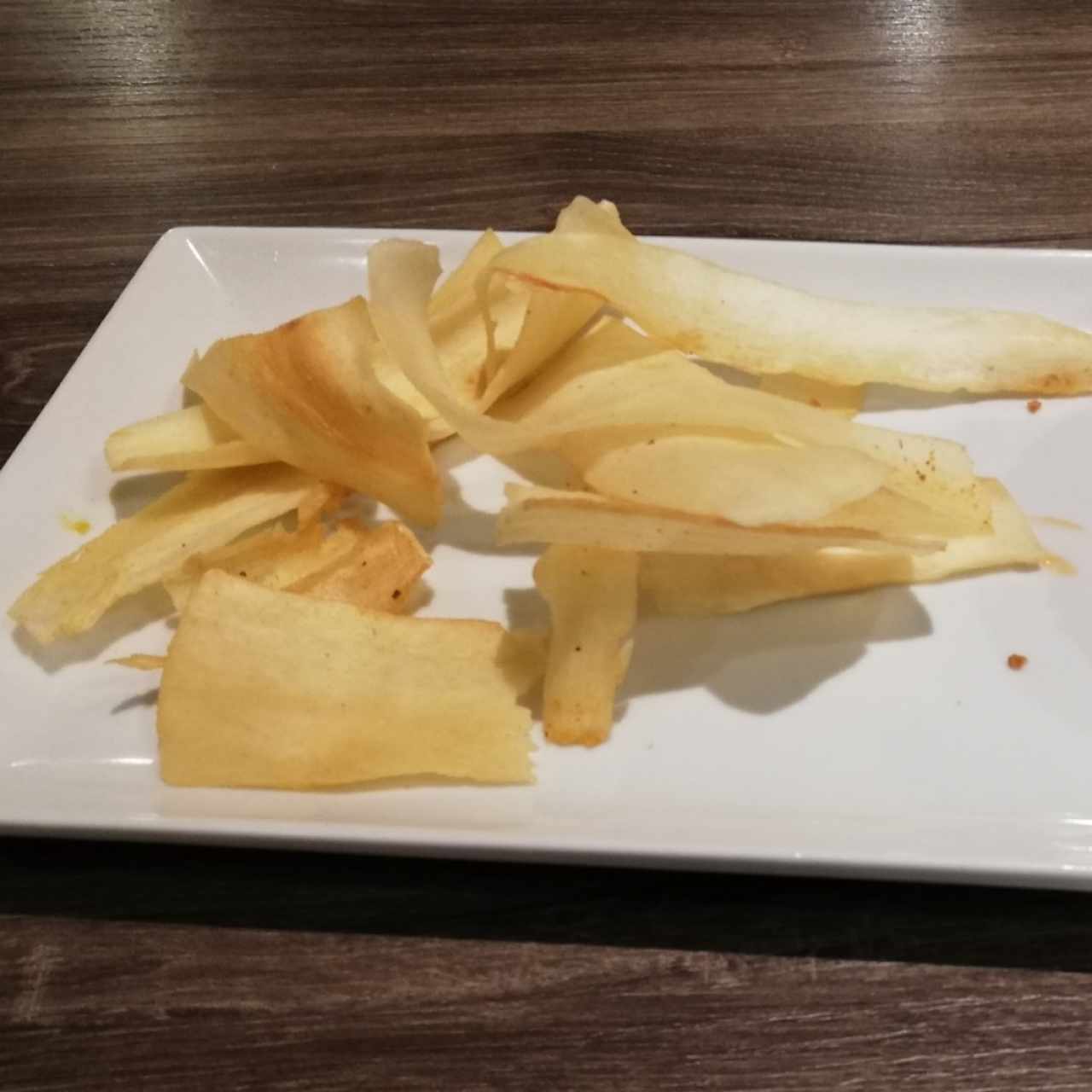 chips de yuca, acompañamiento de hamburguesa