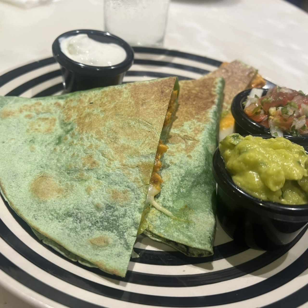 FAVORITOS - Quesadilla de pollo