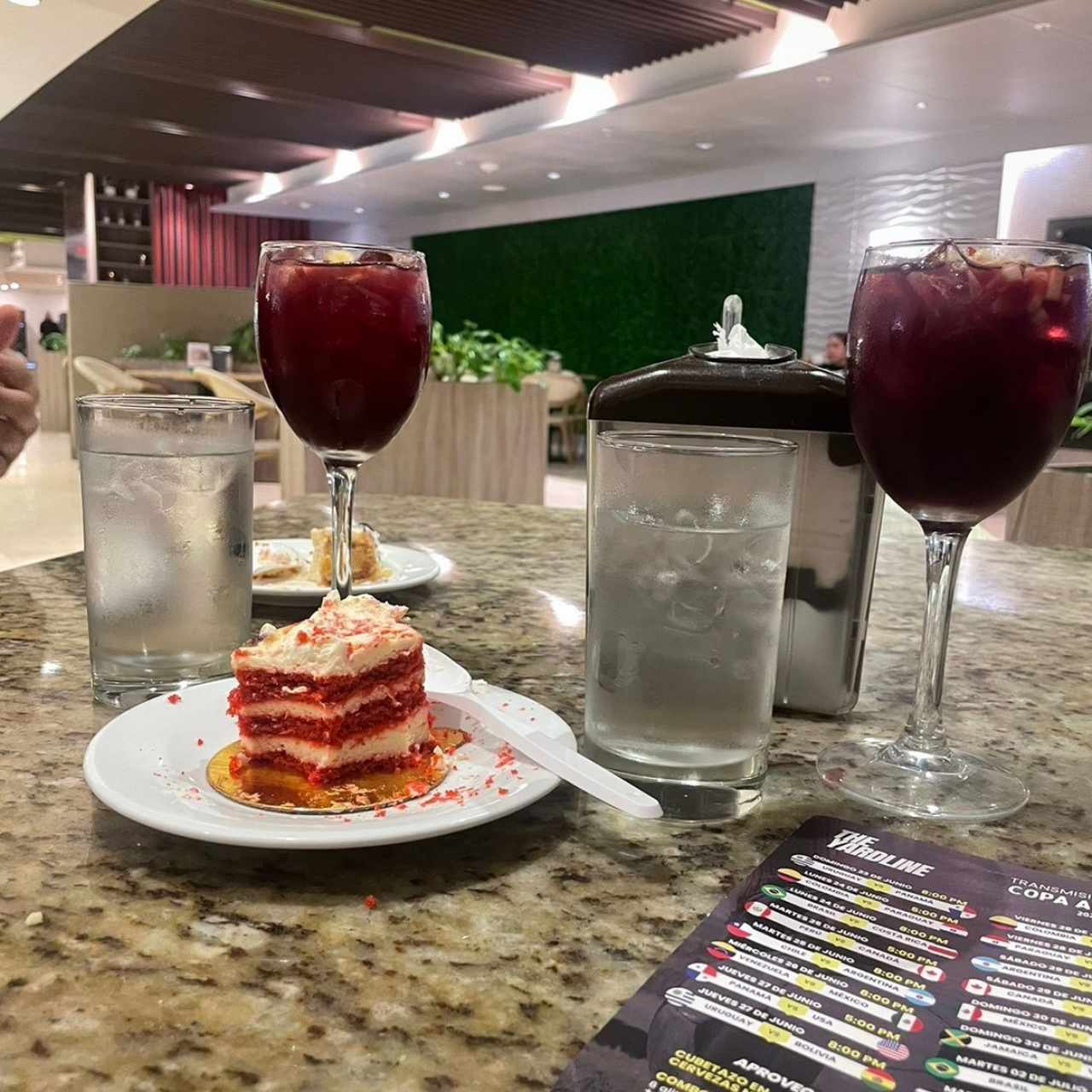 Sangria y Postre