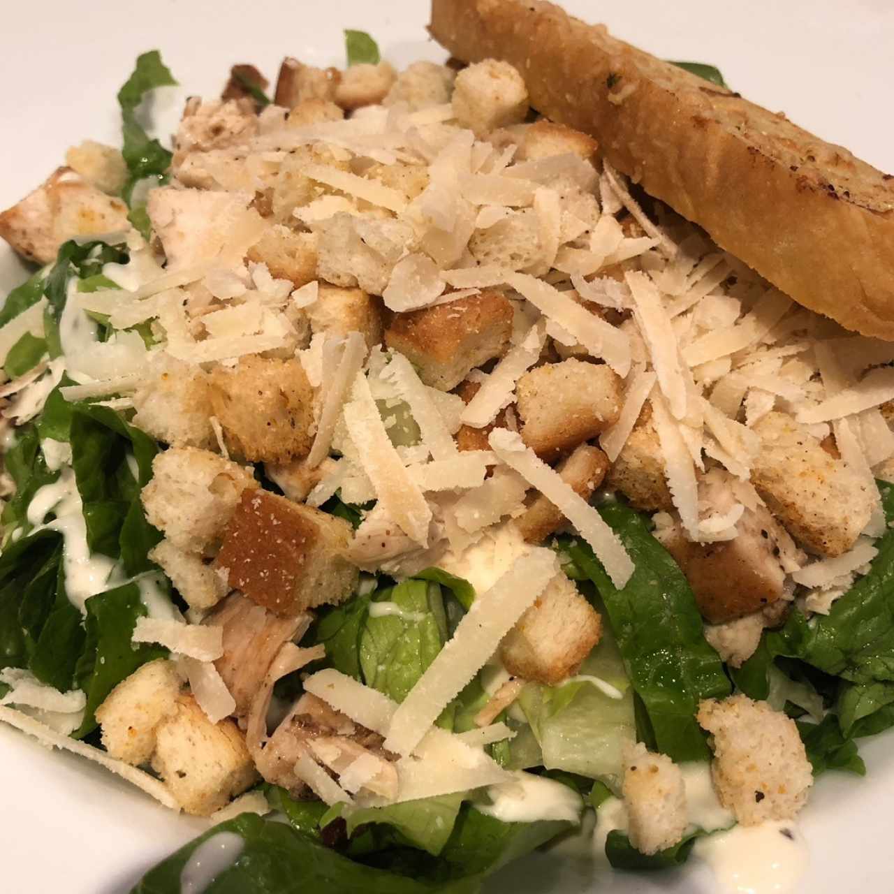 Ensalada César con Pollo Asado