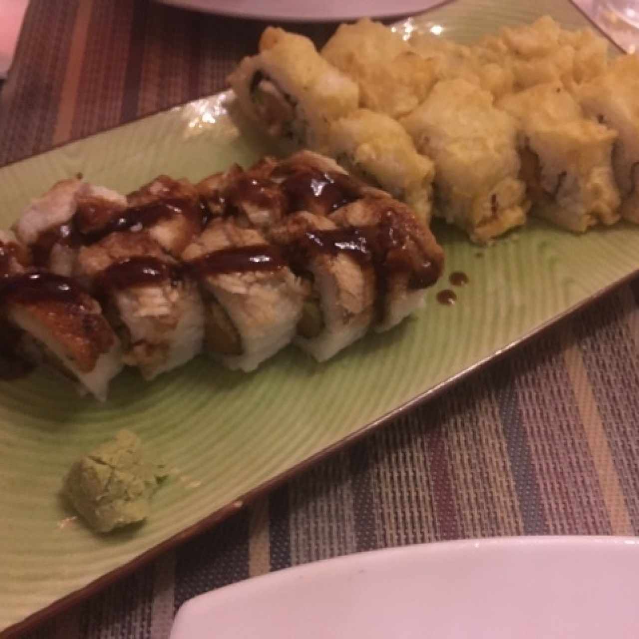 Unagi y tuko rolls