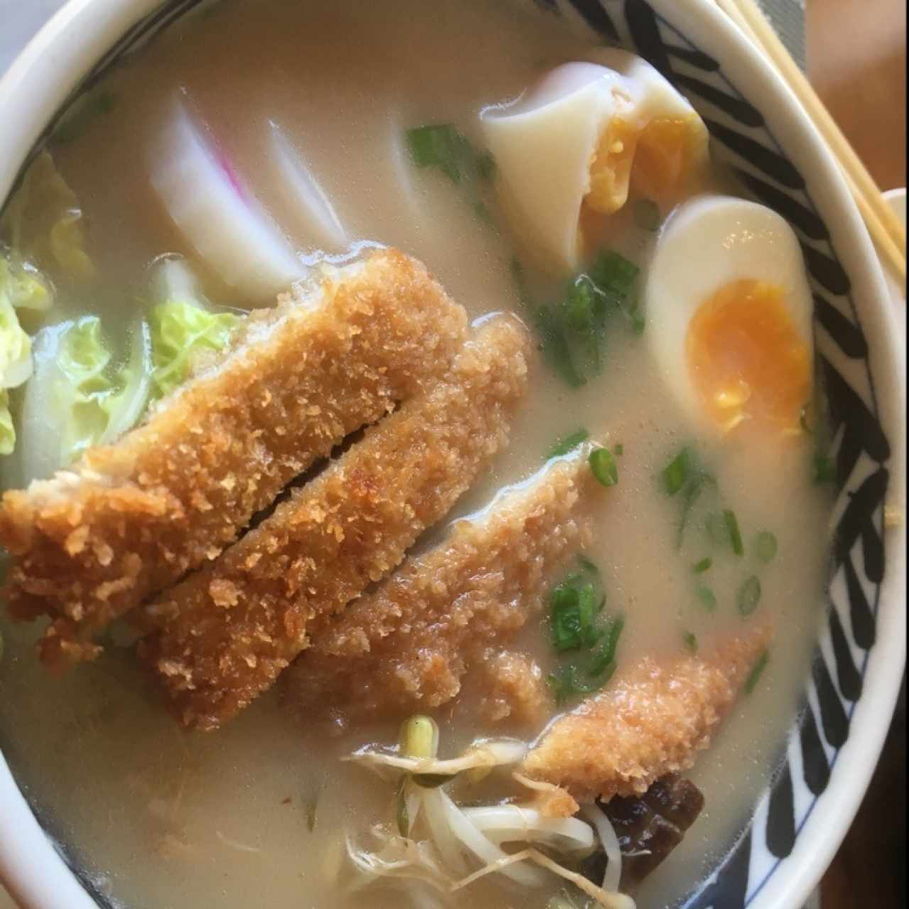 Ramen de puerco