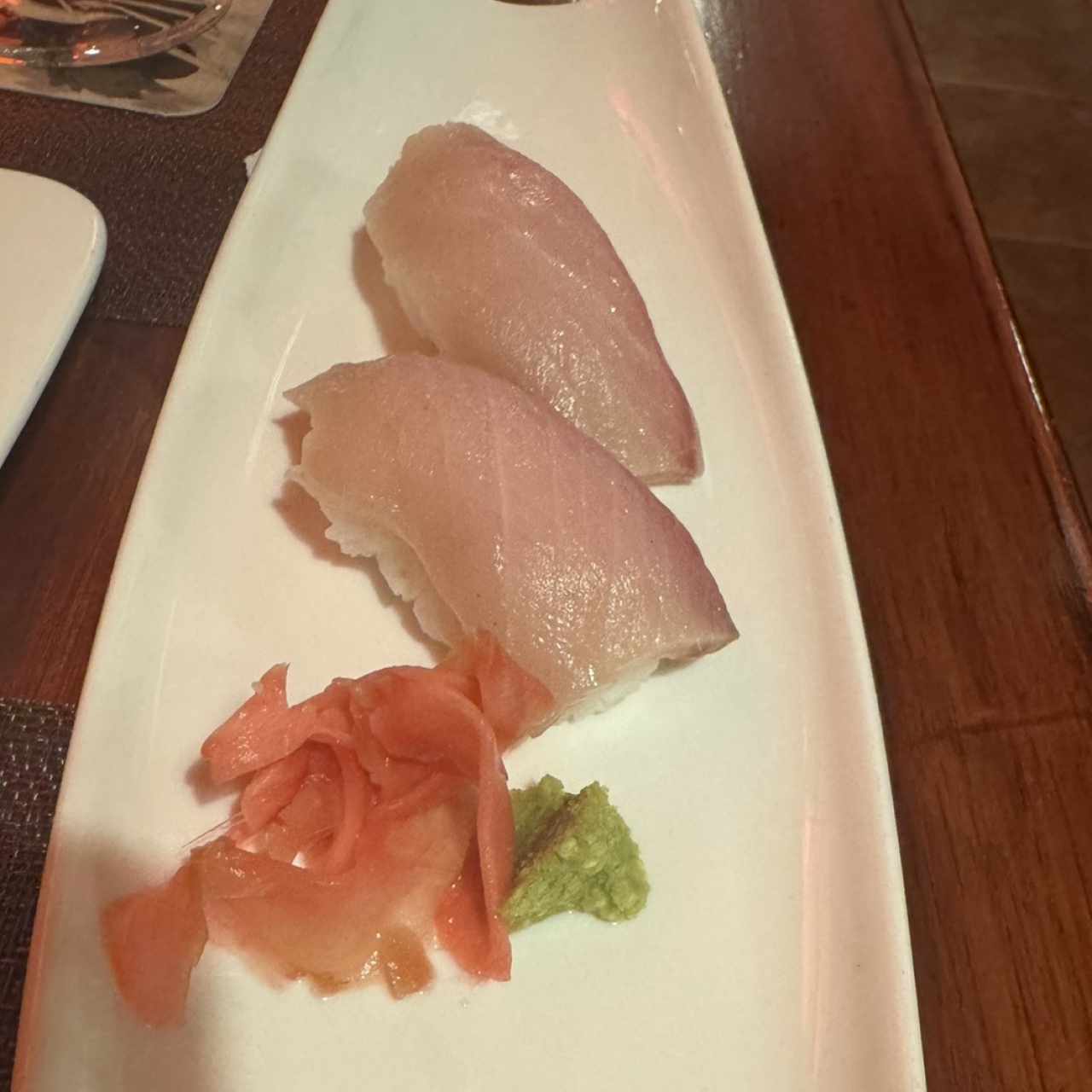 Hamachi Nigiri