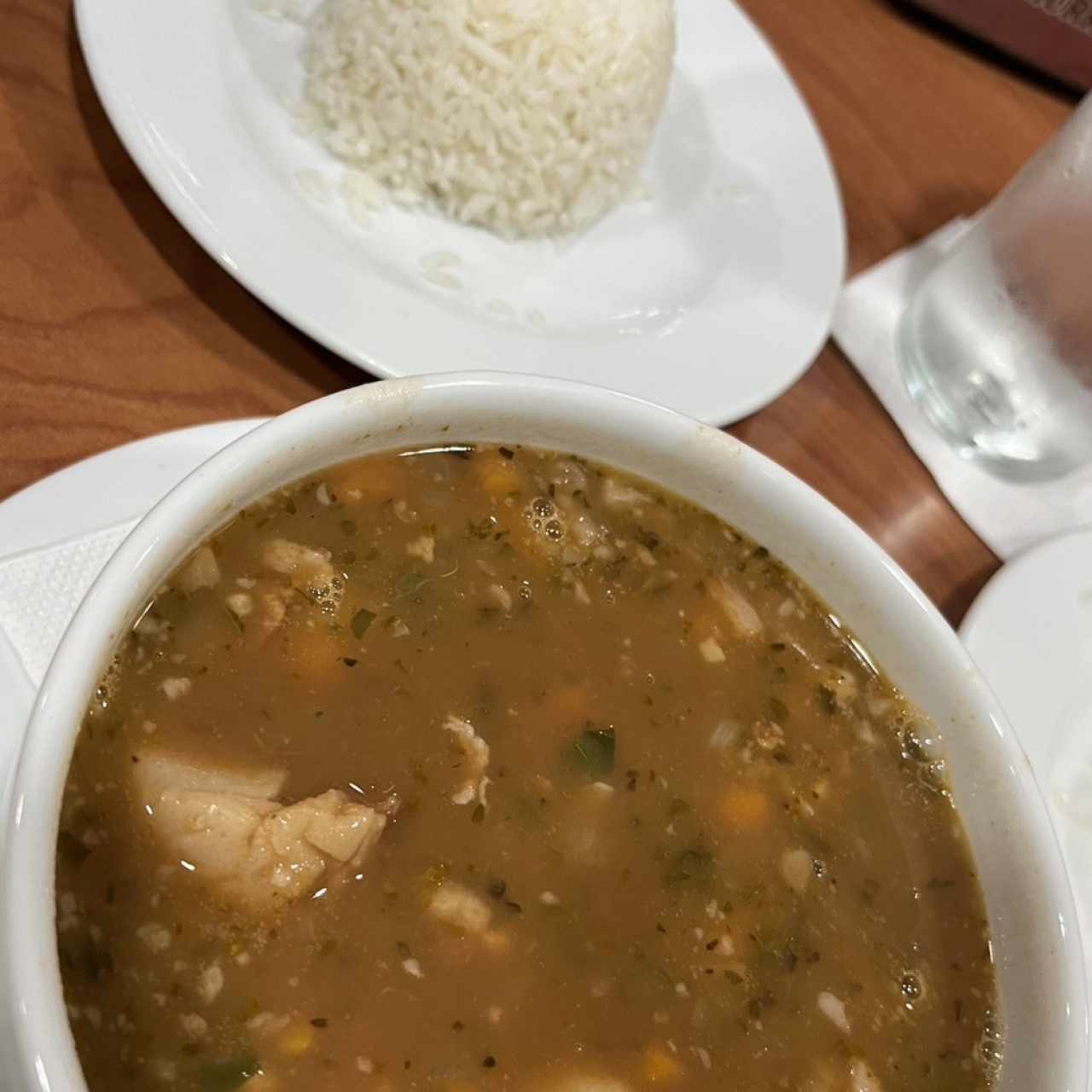 Sopa del Día con Arroz