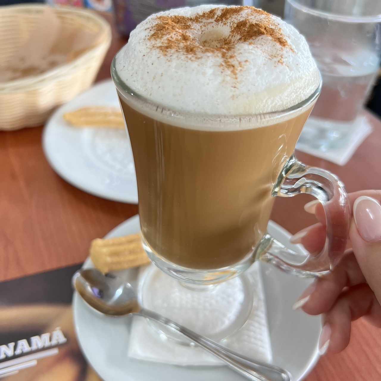 Capuccino con leche de almendras 