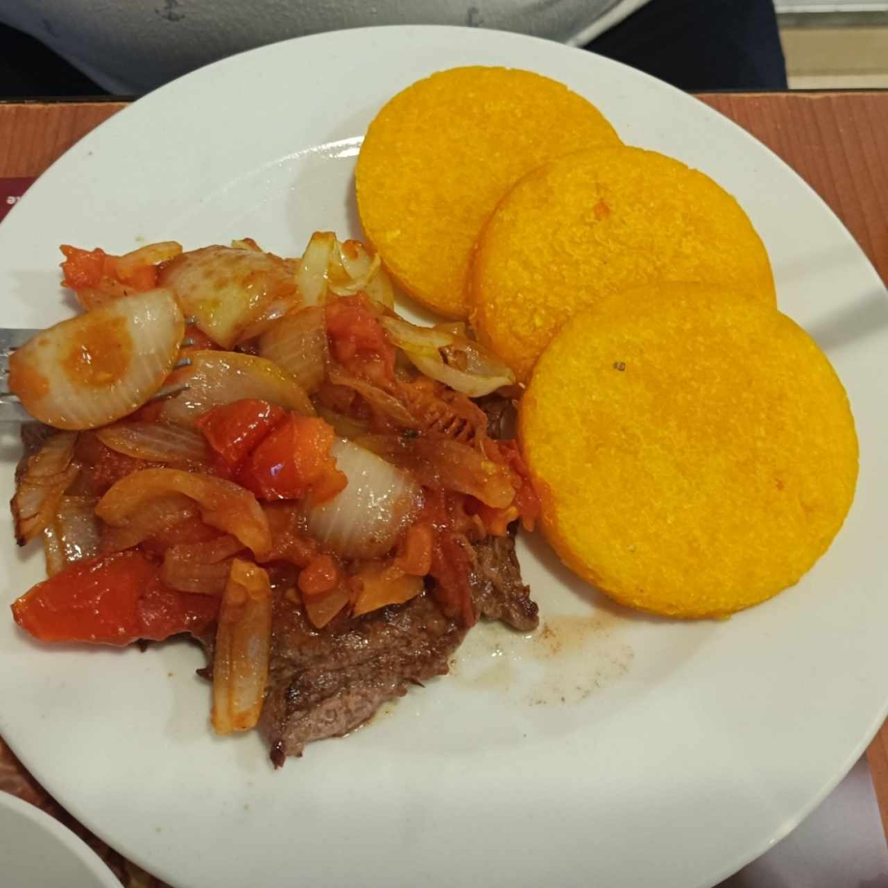 bistec picado con tortillas 