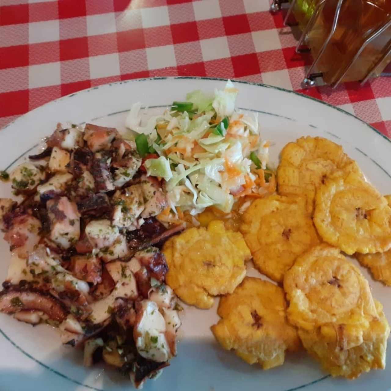 pulpo al ajillo