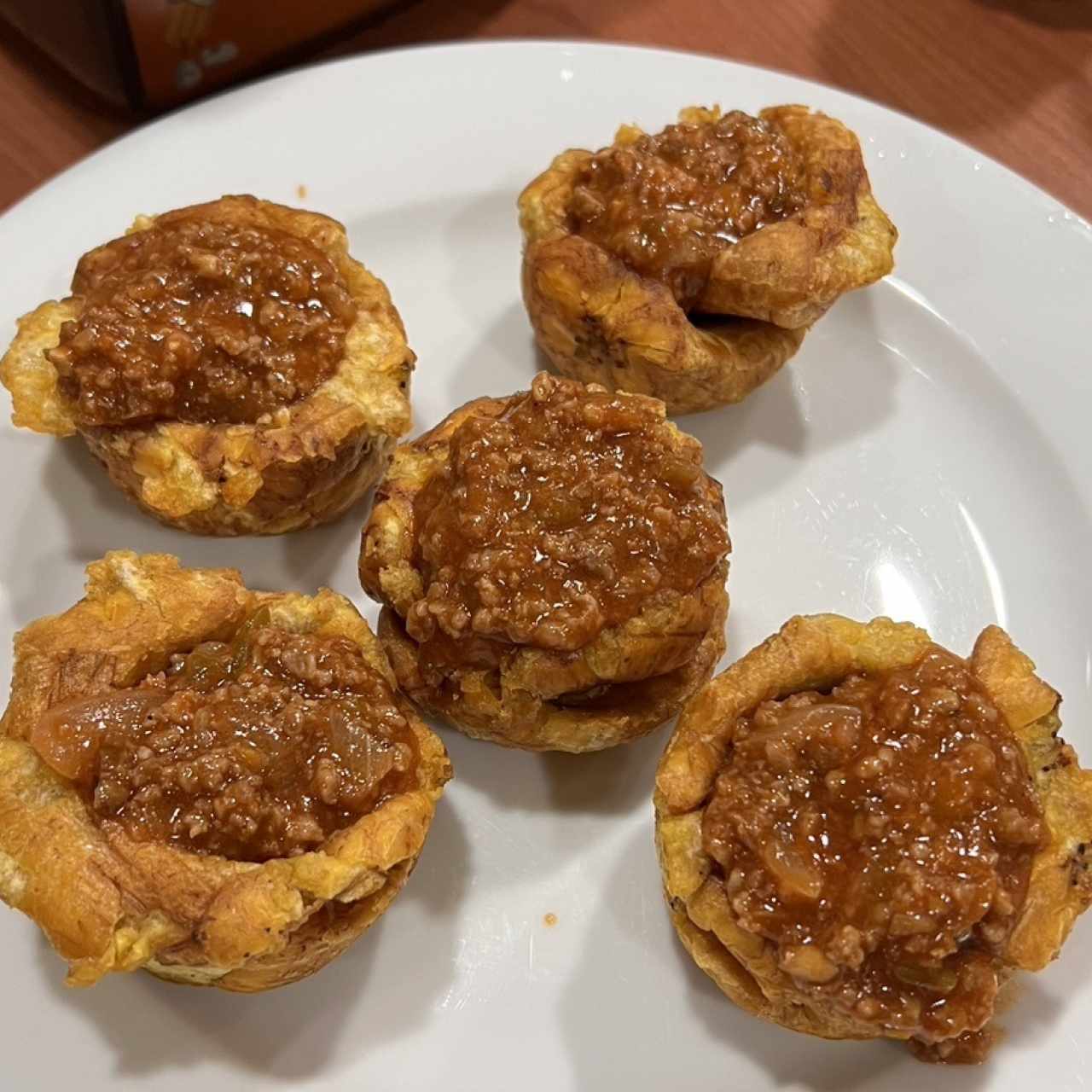 Patacones rellenos de Pollo o Boloñesa