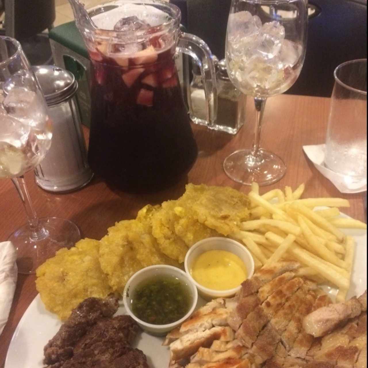 Picada con Sangría