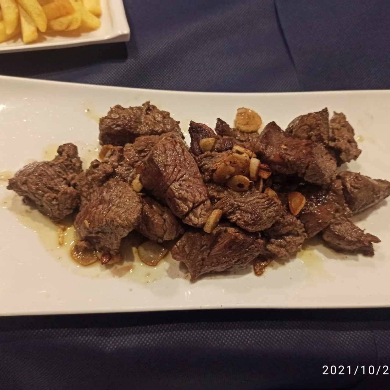 tapas de carnes con ajillo