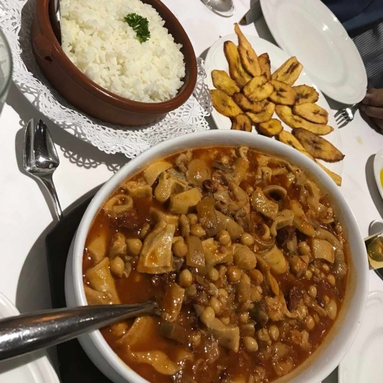 Callos con manitas de Cerdo