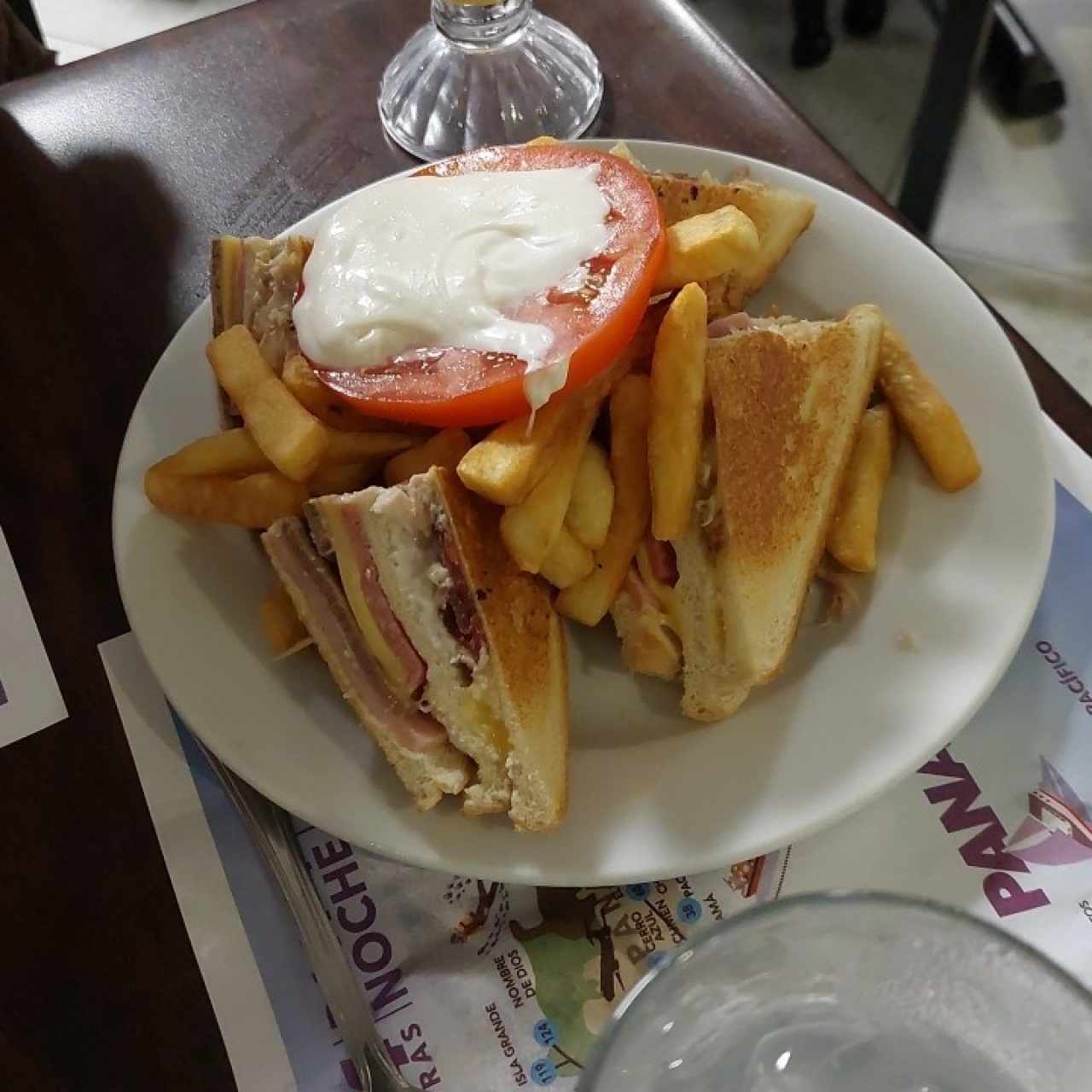 Emparedados /Sandwiches - Club Sandwich