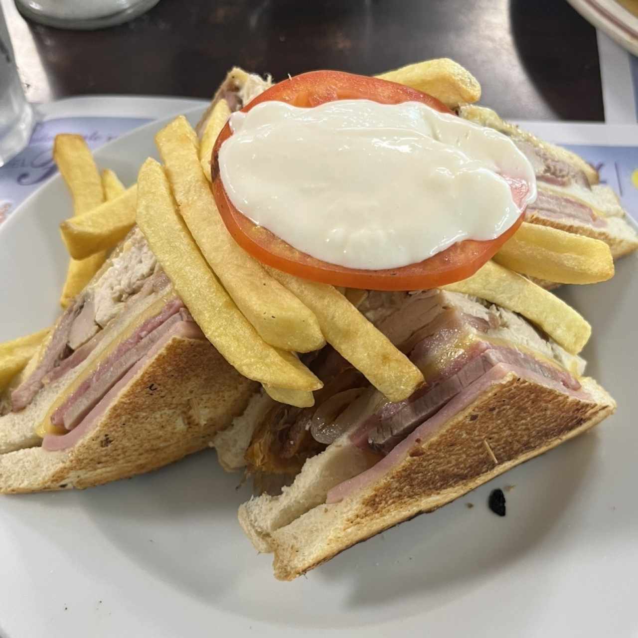 Emparedados /Sandwiches - Club Sandwich