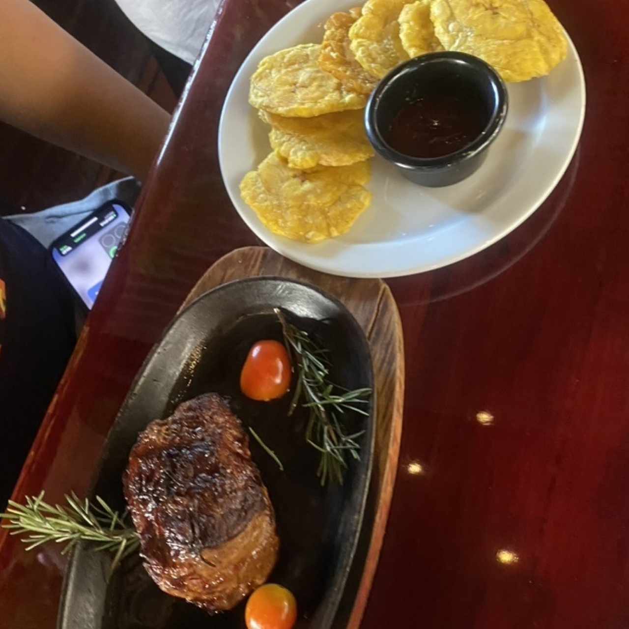 Filete de Res Bucaneros a la Parrilla