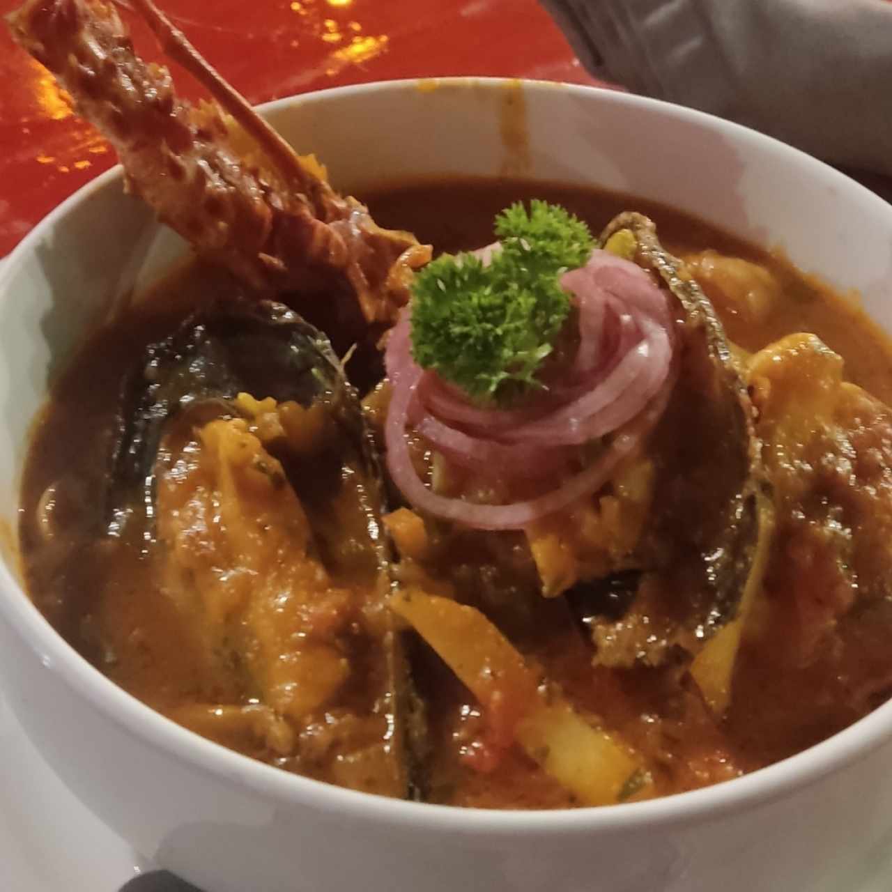 Cazuela de Mariscos y Langosta