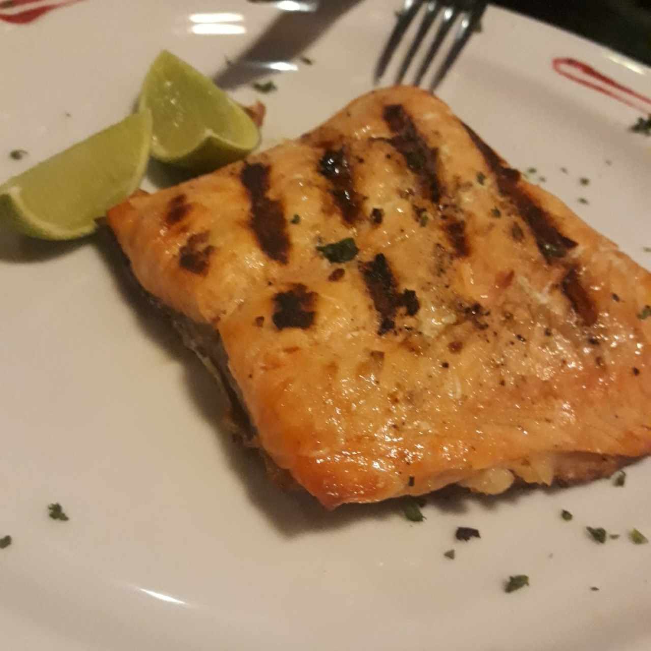 salmon a la parilla