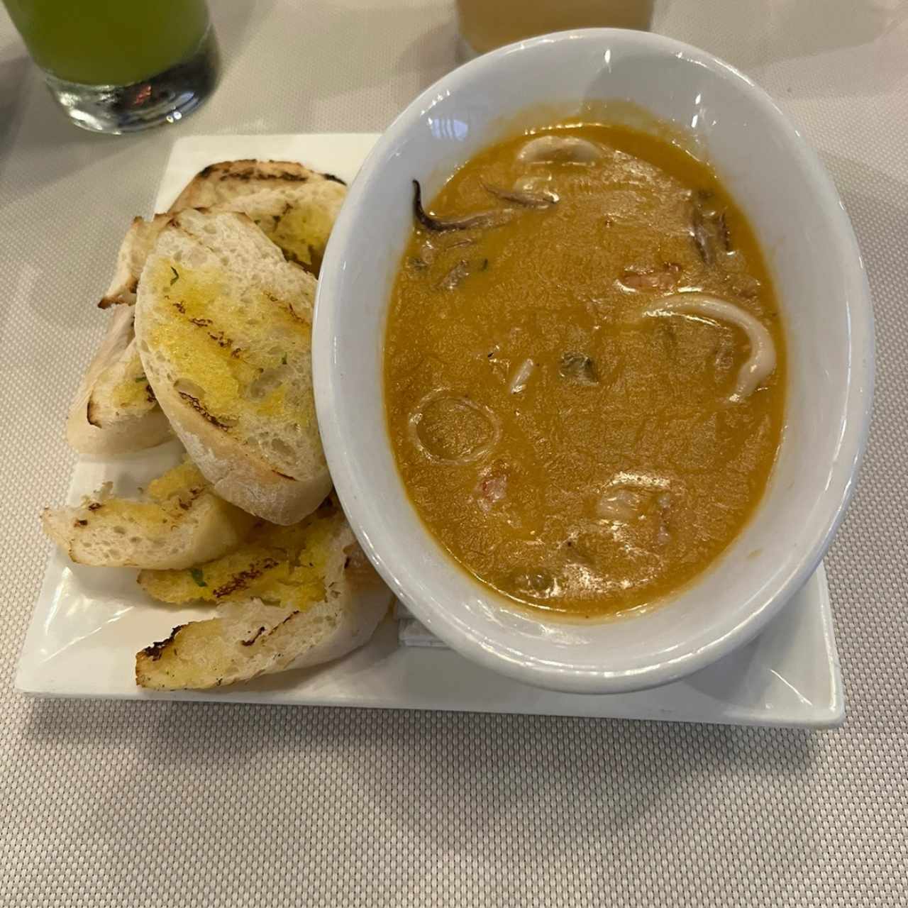 Crema de mariscos 