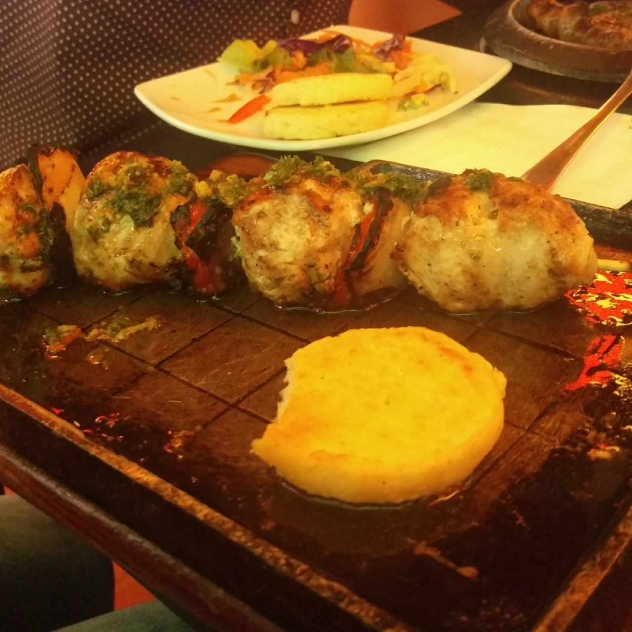 brocheta de pollo