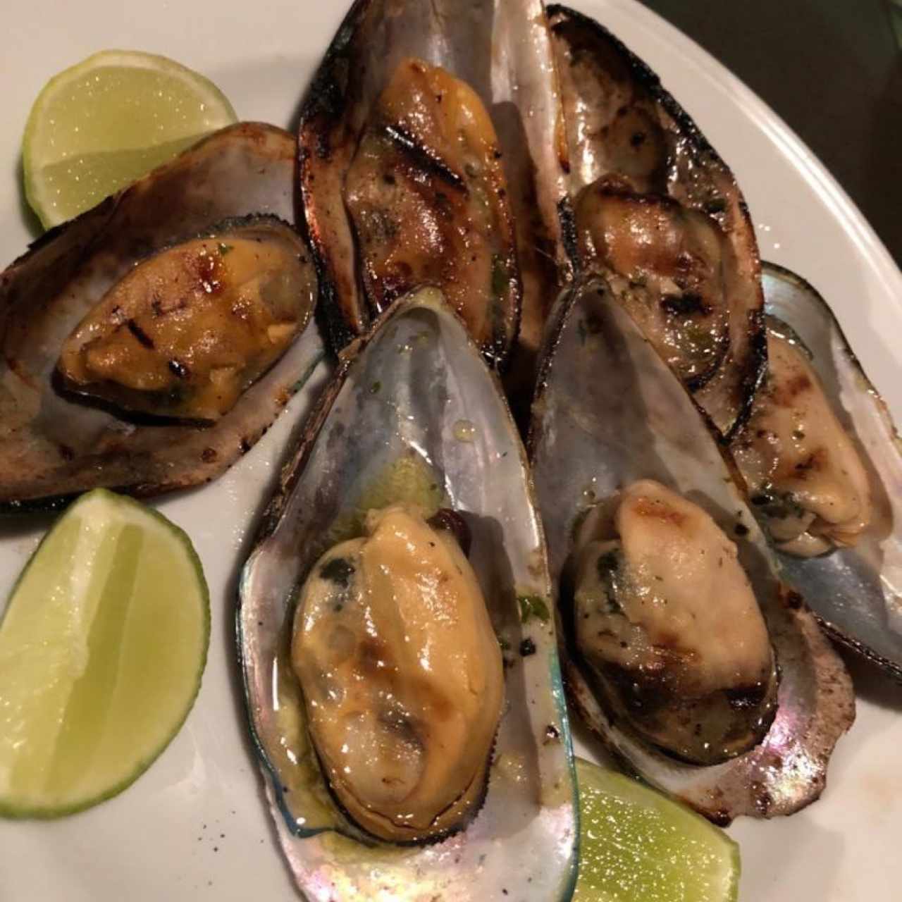 Mejillones a la brasa. 🙌🏻😍🤤