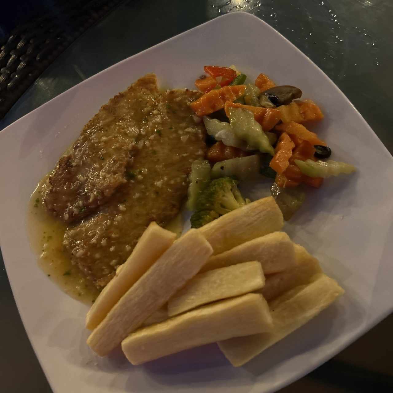 Filete de Pescado apanado o al ajillo