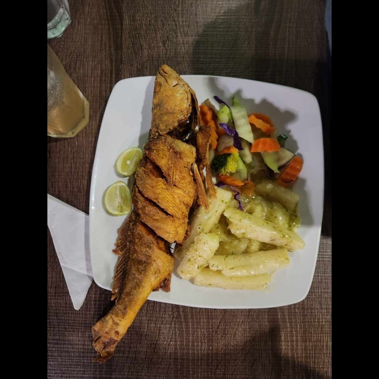 Corvina entera frita