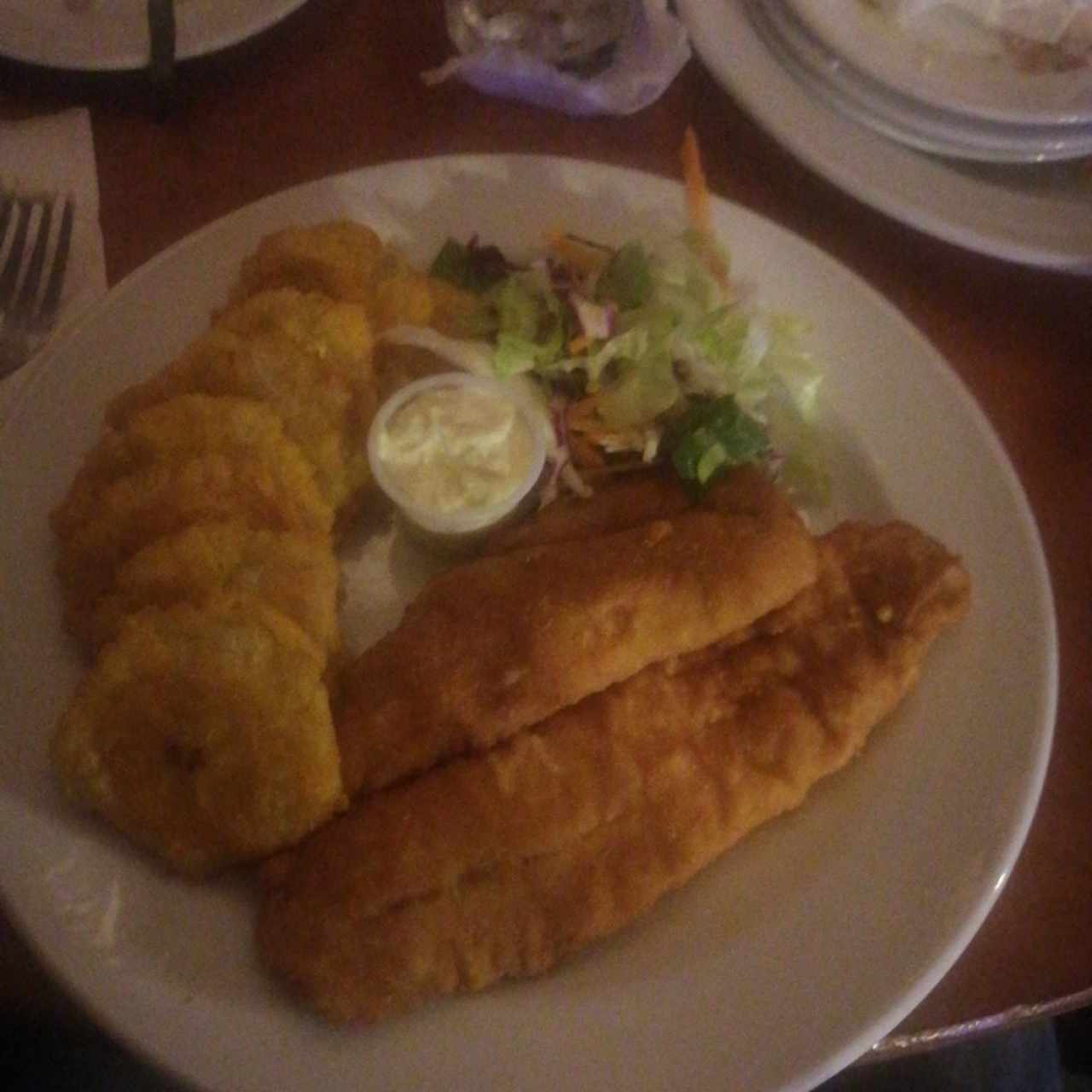 Filetes de Pescado Apanado con salsa Tártara