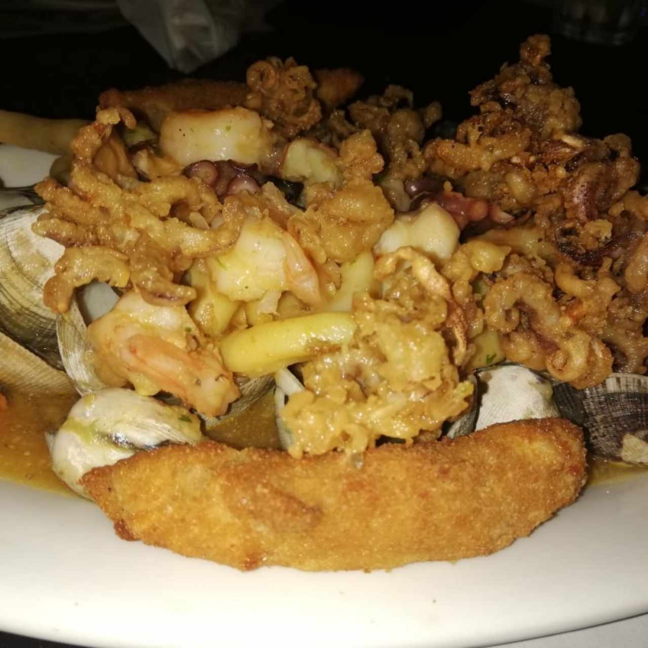 Mixto de mariscos 