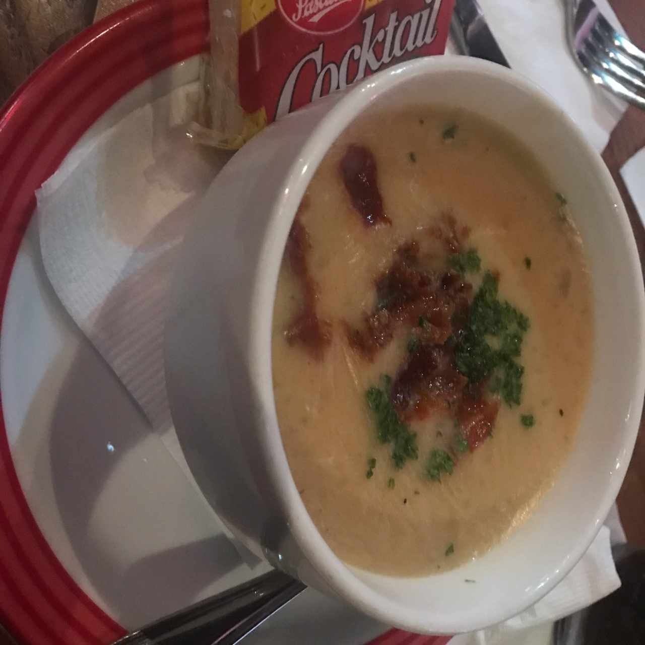 sopa del dia. crema de papa