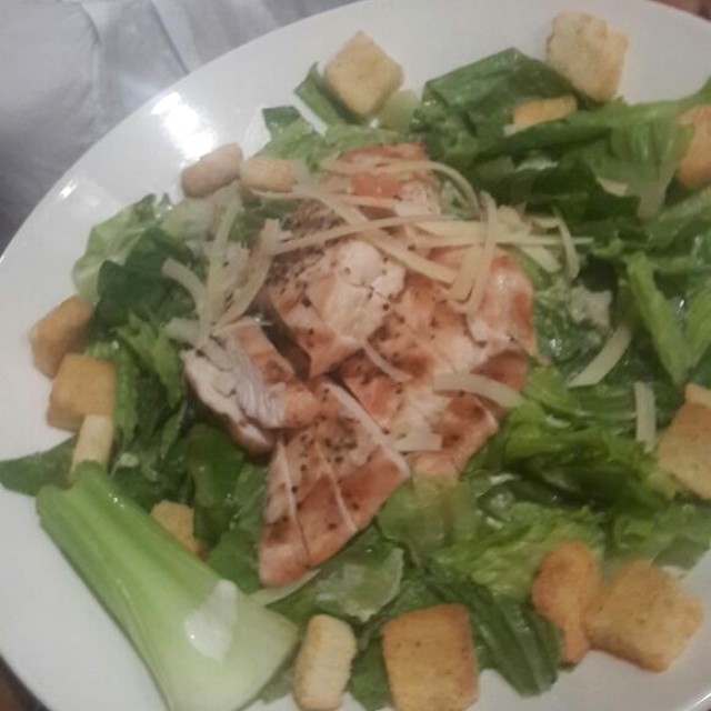 Ensalada cesar de pollo