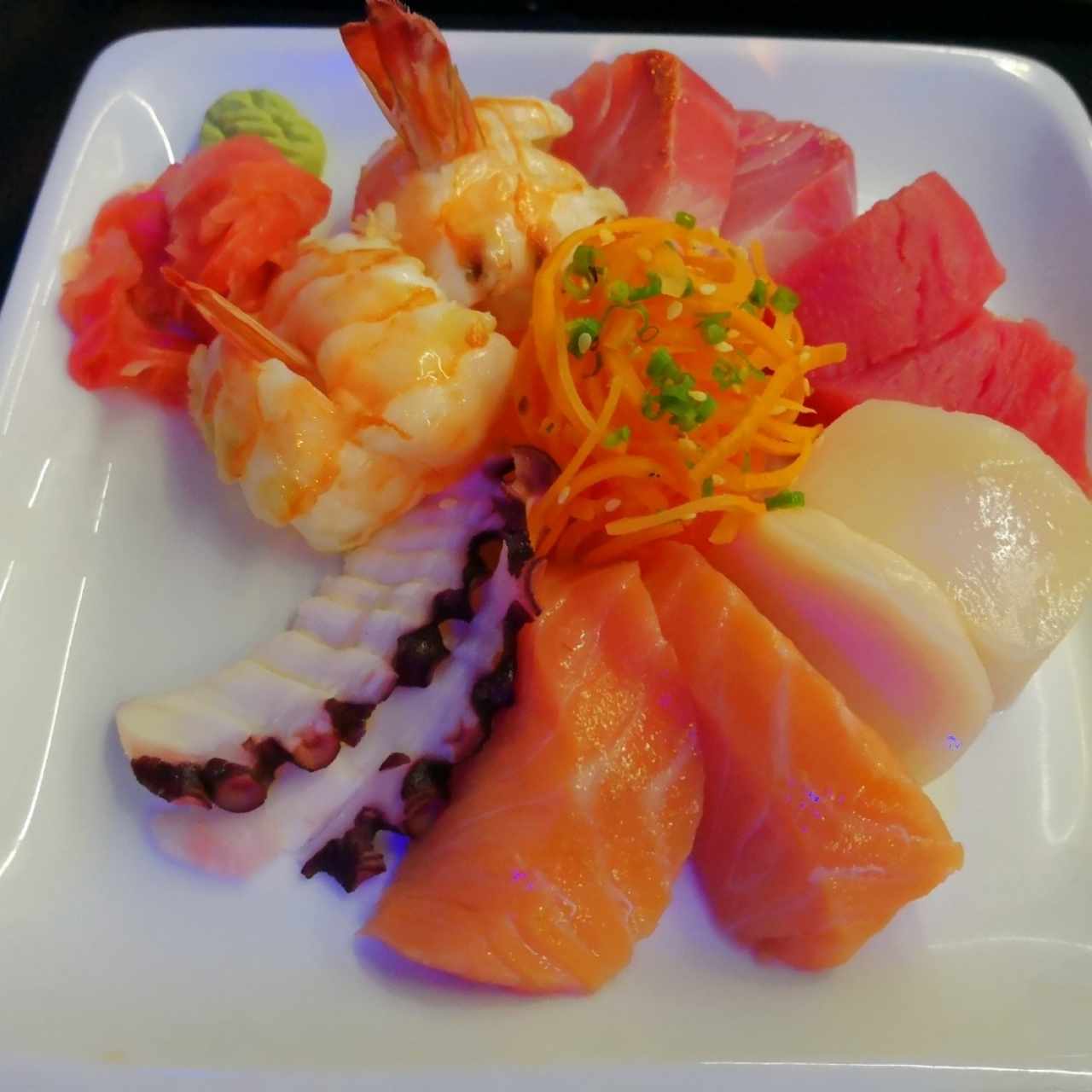 Sashimi - Mixto (12 piezas)