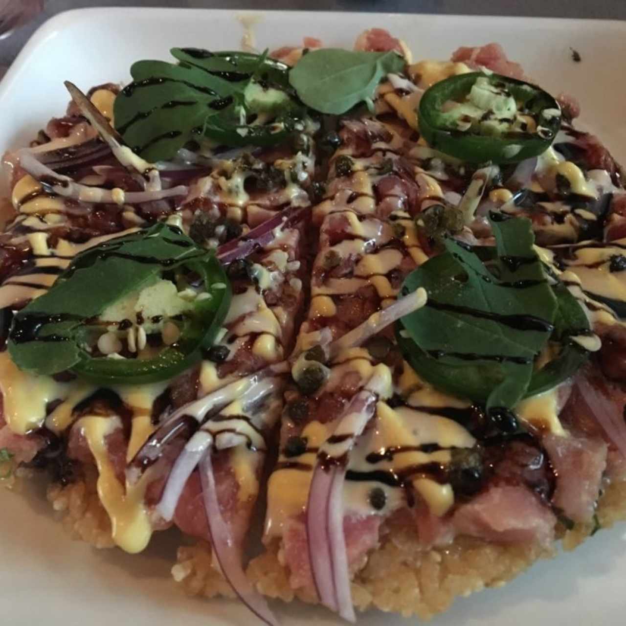 Piqueos - Spicy tuna pizza