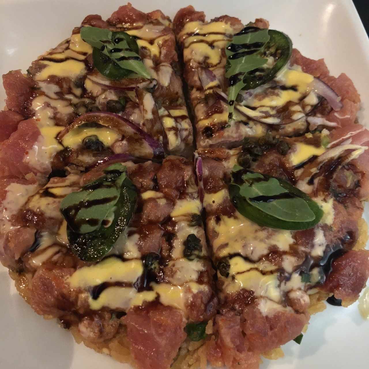 Piqueos - Spicy tuna pizza