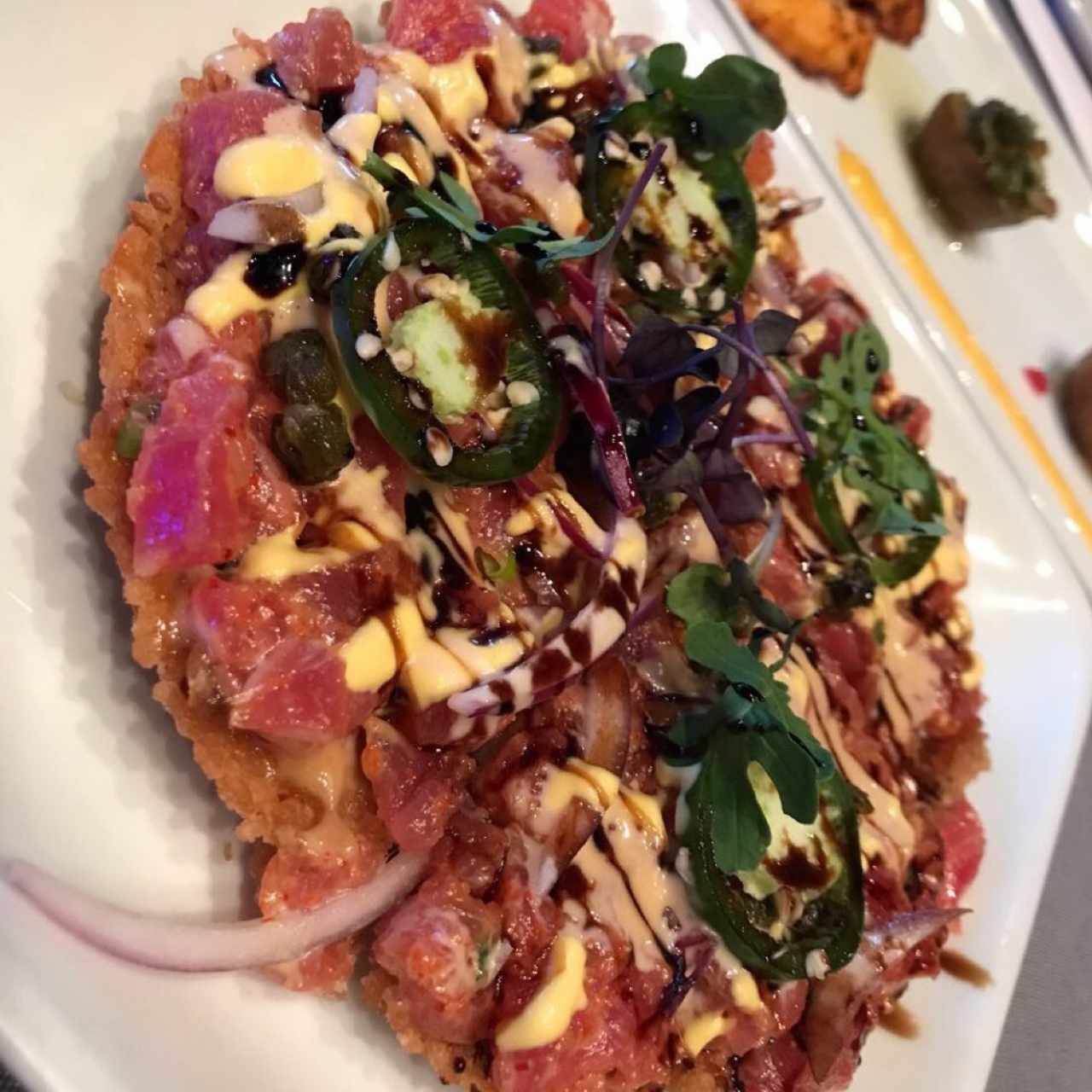 Piqueos - Spicy tuna pizza