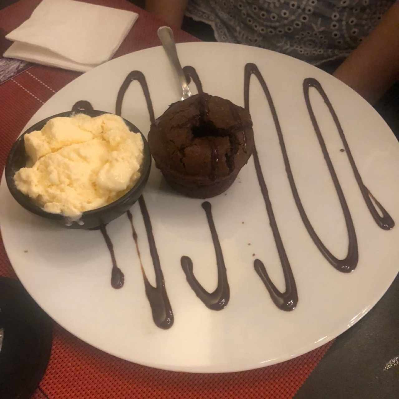 Fondant au Chocolat avec sa Glace Vanille 