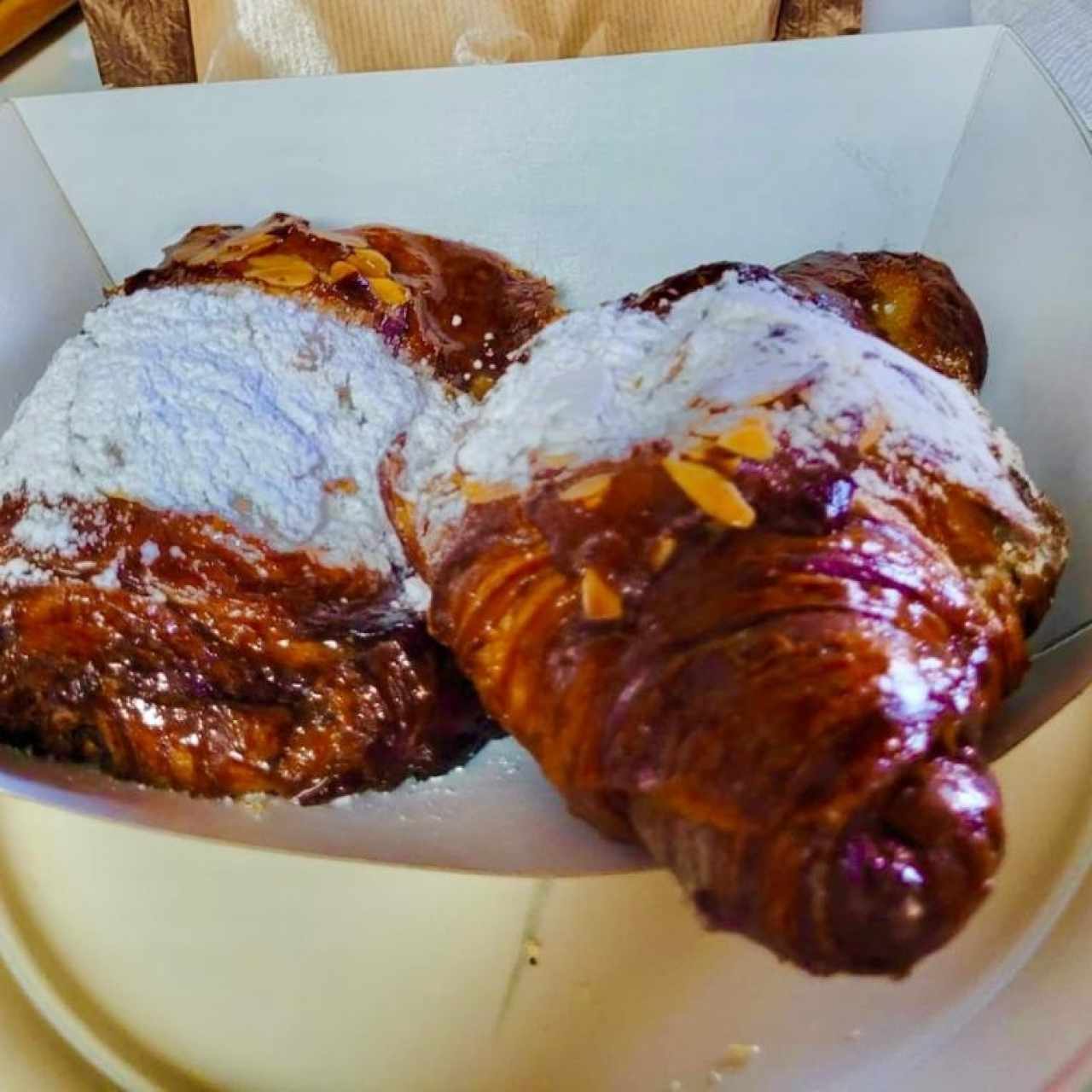 Croissants de Chocolate y Almendra