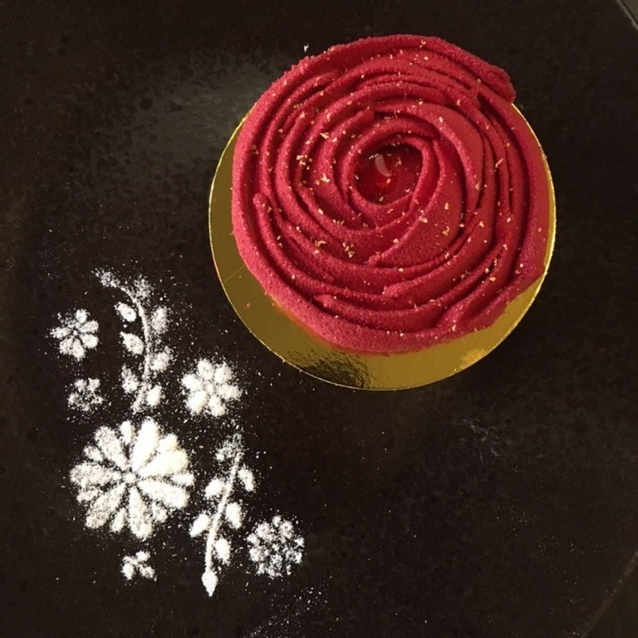 Postre en forma de rosa