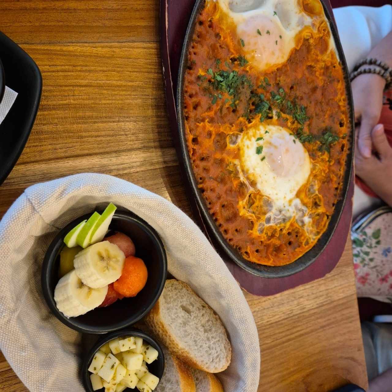 Petits Déjeuners - Shakshuka Méditerranéo