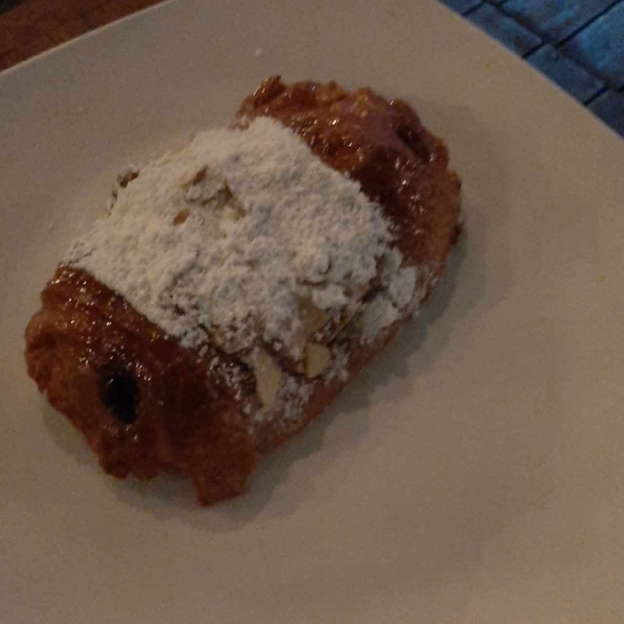 croissant con almendra